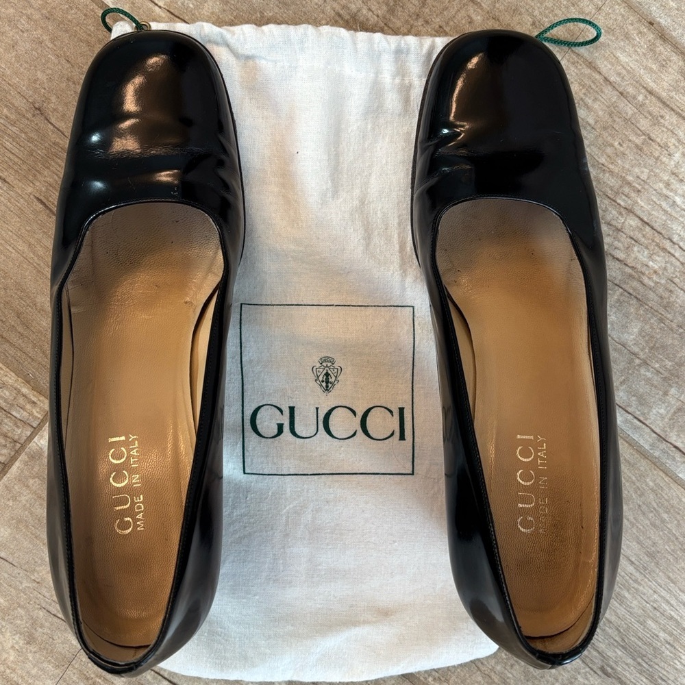 Gucci Women's Black Patent Leather Heels - Picture 5 of 5